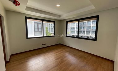 📍 McKinley West Village | Brand New House For Sale