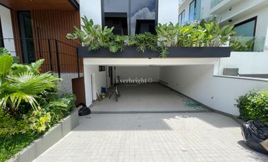 📍 McKinley West Village | Brand New House For Sale