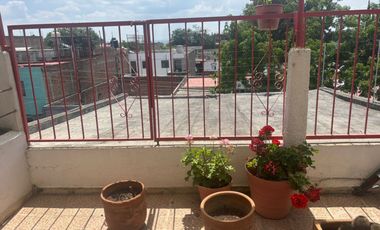 ¡GRAN OPORTUNIDAD! CASA DE 3 PISOS EN VENTA