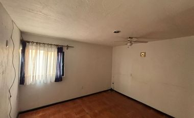 ¡GRAN OPORTUNIDAD! CASA DE 3 PISOS EN VENTA