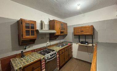¡GRAN OPORTUNIDAD! CASA DE 3 PISOS EN VENTA