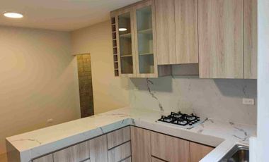 Alquilo suite remodelada con estudio Enterrios ideal estudiante Uess, persona sola o pareja cerca Ecu911, Xima.