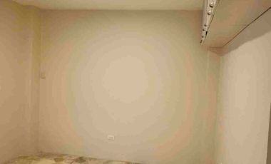 Alquilo suite remodelada con estudio Enterrios ideal estudiante Uess, persona sola o pareja cerca Ecu911, Xima.