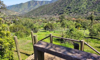 Leon Propiedades vende parcela con casa en condominio, sector Miraflores, Curacaví.