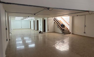 SE ARRIENDA LOCAL COMERCIAL, MEDELLIN, SAN JUAN