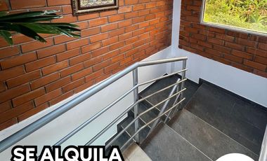 SE RENTA EXCELENTE FINCA VIA ALCALA POR DIAS