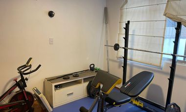 CASA EN VENTA EN SAN BORJA, REMODELADA CON ESTILO MODERNO, CERCA COLEGIO SAN IGNACIO DE RECALDE, CC CHACARILLA, CAMINOS DEL INCA