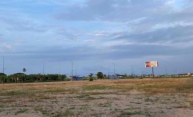 VENTA MACROLOTE EN AV. FERROVIARIA