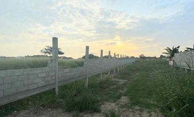 VENTA MACROLOTE EN AV. FERROVIARIA