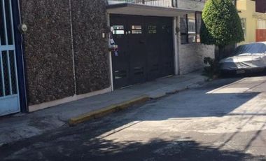 CASA EN REMATE EN IZTACALCO CDMX