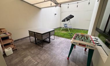 Lindo Duplex invertido tipo casita en urbanización cerrada Casuarinas