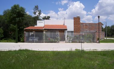 CASA EN VENTA EN FRACC. VALLE ESCONDIDO JESUS MARIA, AGS.