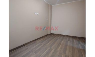 Alquilo Minidepartamento En 2Do Piso En 1Era Etapa Boulevar Plaza Mcc Castilla//ID:1155265