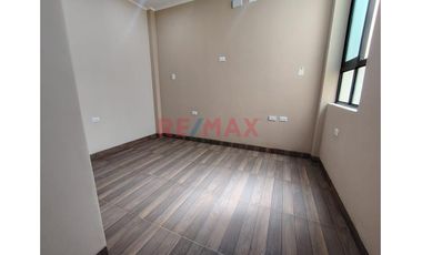 Alquilo Minidepartamento En 2Do Piso En 1Era Etapa Boulevar Plaza Mcc Castilla//ID:1155265