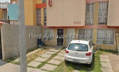 Casa en Venta en Tecámac, Los Héroes San Pablo