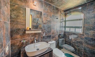 Casa de venta en Jacaranda-Cumbaya