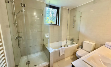 Acogedor, Moderno Departamento Cerca Portal La Dehesa