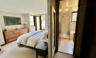 Acogedor, Moderno Departamento Cerca Portal La Dehesa