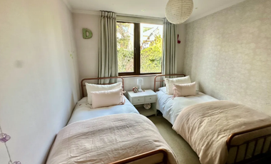 Acogedor, Moderno Departamento Cerca Portal La Dehesa