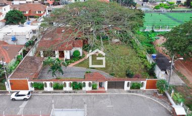 Casa en Venta en Conjunto privado de Urb. Unioro, Machala