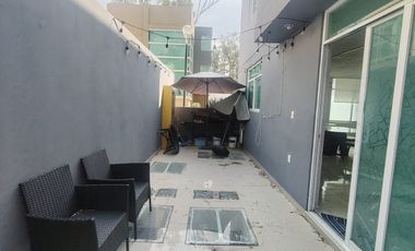 CASA LAGO DE GUADALUPE