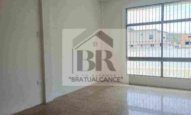 Bellavista, Alquilo Casa planta baja, sector con cerramiento , 3 Dormitorios, se acepta mascota a unos pasos de Universidad Católica, Urdesa, Estatal