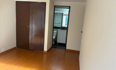 SE ARRIENDA  APTO SANTA BARBARA BOGOTA