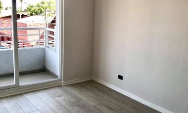 Iluminado y cómodo Departamento, con inmejorable coenectividad