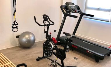 Iluminado y cómodo Departamento, con inmejorable coenectividad