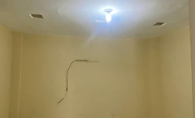 Casa en Venta en Los Fresnos I, Apodaca NL 3 Pisos 4 recamaras