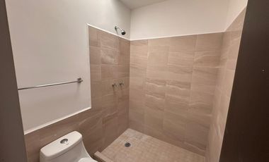 CASA EN CONDOMINIO EN RENTA $9,700.00 INCLUYE MATENIMIENTO