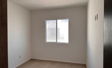 CASA EN CONDOMINIO EN RENTA $9,700.00 INCLUYE MATENIMIENTO