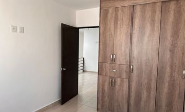 CASA EN CONDOMINIO EN RENTA $9,700.00 INCLUYE MATENIMIENTO