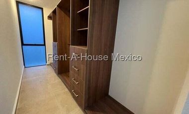 Departamento de 3 recámaras en segundo piso en renta en El Refugio, Querétaro