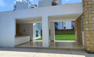 Rento casa en cuautlancingo en fracc. san rafael cerca VW y periférico