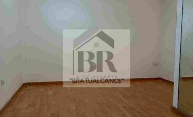 Bellavista, Alquiler Suite sin Amoblar, sector con garita de seguridad, planta baja, parqueo