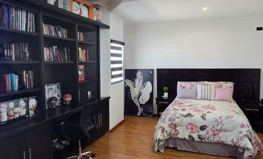 VENTA RESIDENCIA EN PORTALES DE ABADÍA