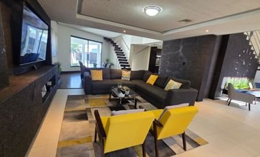 VENTA RESIDENCIA EN PORTALES DE ABADÍA