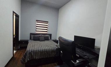 VENTA RESIDENCIA EN PORTALES DE ABADÍA