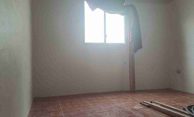 Salinas Frente a las Antenas de Tv Cable.