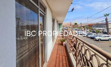 SE VENDE PROPIEDAD (CASA/DEPTOS) EN ARICA