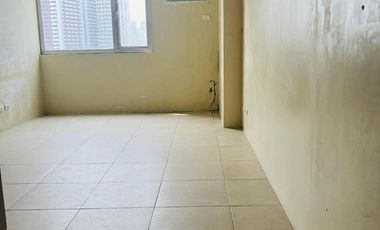 Rush LOWEST SALE  OR RENT One large bedroom with parking   NEWLY RENOVATED at Avida Prime Taft  Manila