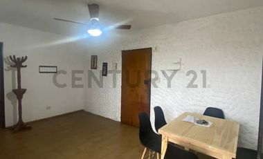 Venta de Departamento de 2 dormitorios en Barrio Parque Casado