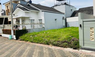 Rumah Murah 2 Lantai 3 Kamar Tidur Di Kawasan Wisata Lembang Pinggir Jalan Bebas Banjir