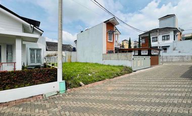 Rumah Murah 2 Lantai 3 Kamar Tidur Di Kawasan Wisata Lembang Pinggir Jalan Bebas Banjir