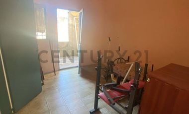 Venta de Casa de 4 dormitorios a reciclar en Barrio Belgrano