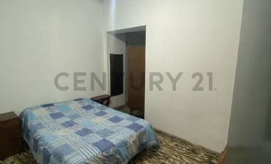 Venta de Casa de 4 dormitorios a reciclar en Barrio Belgrano