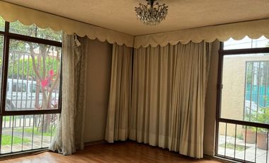 CASA EN RENTA, COL. LADRON DE GUEVARA