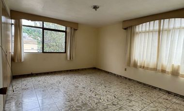 CASA EN RENTA, COL. LADRON DE GUEVARA