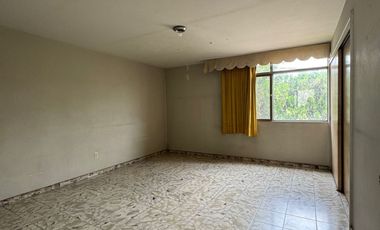 CASA EN RENTA, COL. LADRON DE GUEVARA